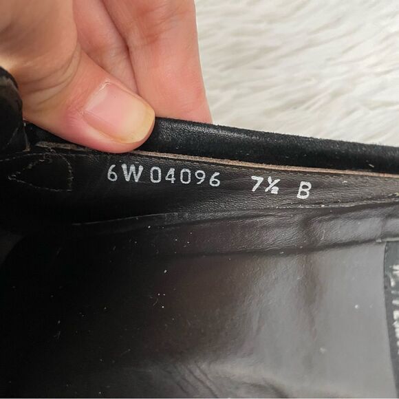 Stuart Weitzman Black Suede Heeled Mules Slip On Buckle Accent sz‎ 7.5 B - Picture 6 of 7